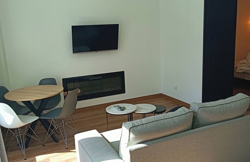 Numancia Apartment | Cozy Studio Madrid