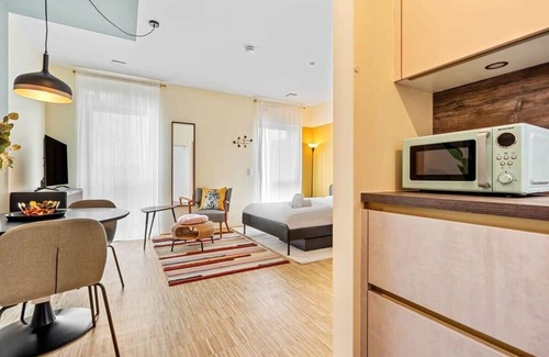 Hollerich Apartment | Cozy Studio w/Full Kitchen & High-Speed WiFi