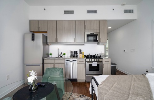 Avondale Apartment | Cozy Studio w/Private Balcony!