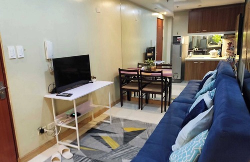 Ortigas Center Apartment | Cozy studio with AC and WiFi in welcoming Pasig