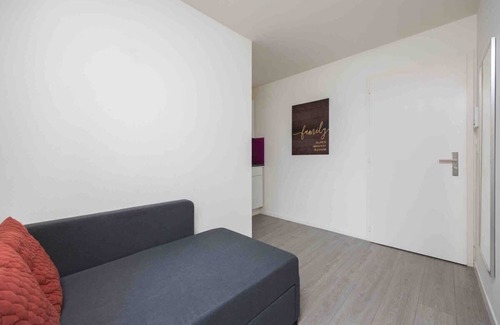 Sihlfeld Apartment | Cozy Studio with Balcony in the City (BE-21)