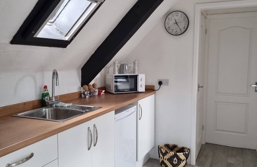 Aberystwyth Apartment | COZY STUNNNG TOWN CENTRE APARTMENT
