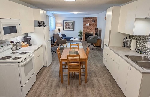 St. Catharines Apartment | Cozy suite near DT St.Catharines & Niagara