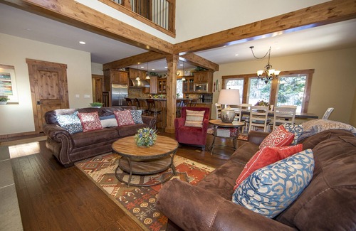 Cle Elum House | Cozy Suncadia FAMILY Retreat!Sleeps 12 3Baths Hot Tub PetsOK