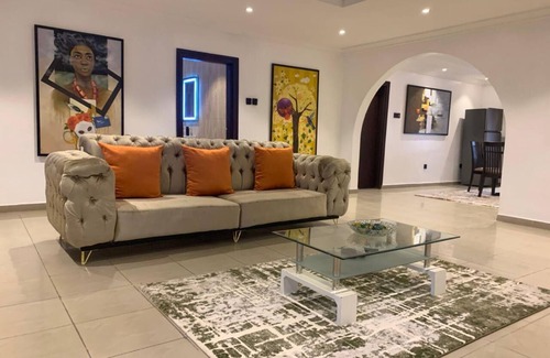 Port Harcourt Hotel | Cozy Superior Suite