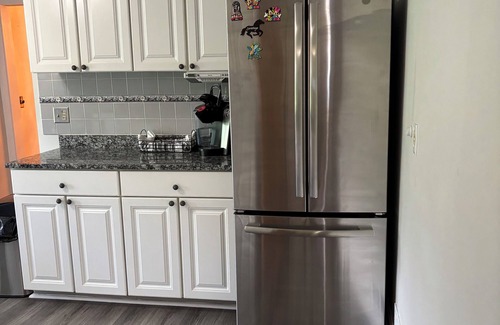 Westvale House | Cozy Syracuse Home - minutes to NYS Fairgrounds, Destiny USA, SU, Armory Square