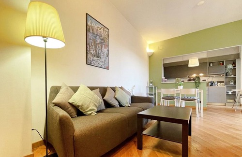 Lagaccio Apartment | Cozy Terrace - One Bedroom Apartment, Sleeps 4