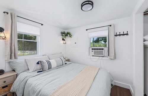 Dublin House | Cozy Tiny House on Main Street. Fully Renovated.