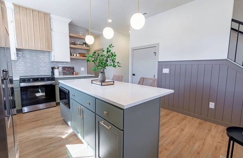 Brookline Station House | Cozy Townhome Stay by Trails, River & Greens