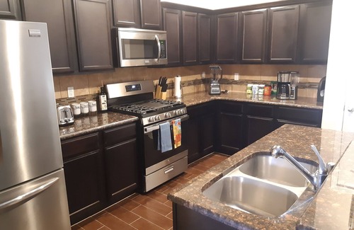 Chamberino House | Cozy Transmountain El Paso Home with Garage, 4-Bed & 2-Living Areas