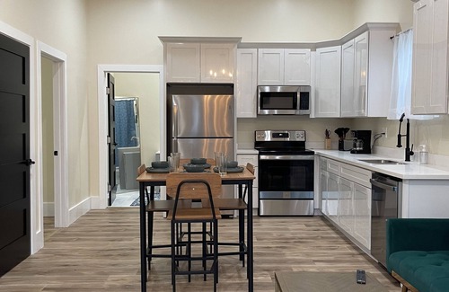 Esplanade Ridge House | Cozy Tremé Cottage steps from French quarter, Mid City, City park