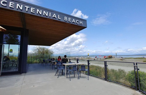 Delta House | Cozy Tsawwassen Home