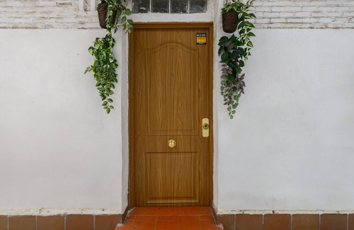 Numancia Apartment | Cozy two-bedroom apartment on Av. Albufera