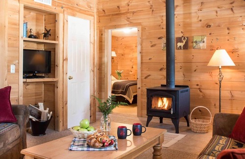 Jeffersonville Cabin | Cozy Two Bedroom Cabin Near Smuggler's Notch