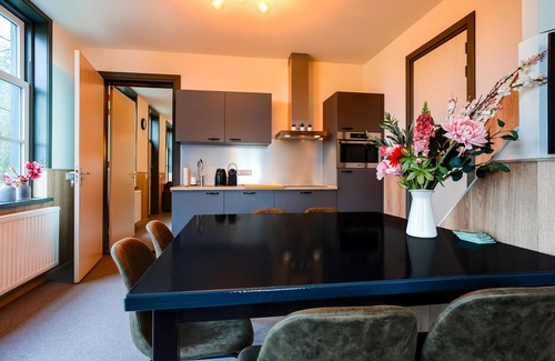 Erp House | Cozy two-under-one group home near the forest
