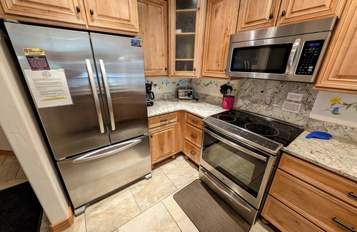 Mountain House Condo | Cozy unit close enough to walk to the lift!