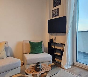 rayon Triaditsa Apartment | Cozy Urban Heaven with Dedicated Parking Spot