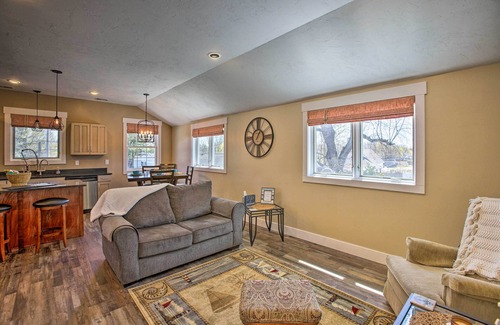 Ludington Apartment | Cozy & Urban Ludington Apt ~ 1 Mi to Lake Michigan