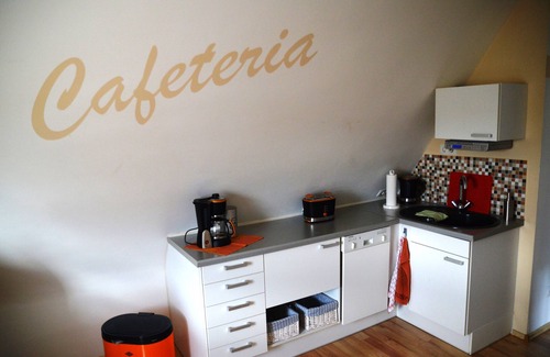 Hirschhagen Apartment | Cozy vacation apartment "Hollestübchen" at the gateway to Frau-Holle-Land