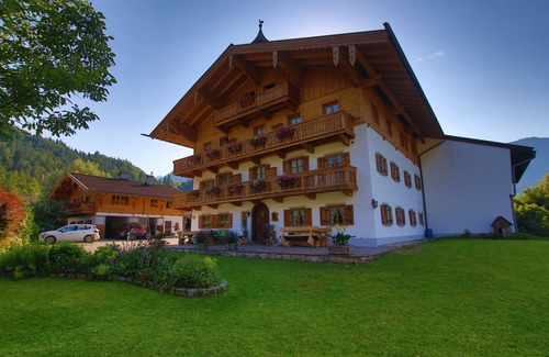 Weissbach an der Alpenstrasse Apartment | Cozy vacation apartment 3, 25 sqm