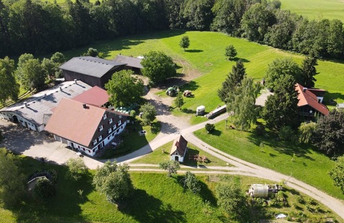 Christazhofen Apartment | Cozy vacation apartment on the farm - vacation for the whole family