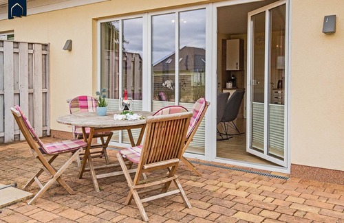 Korswandt House | Cozy vacation apartment Angela 1 - with fireplace & terrace