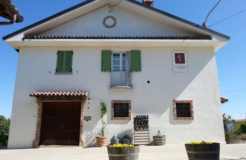 Barbaresco House | Cozy vacation home for 6 people
