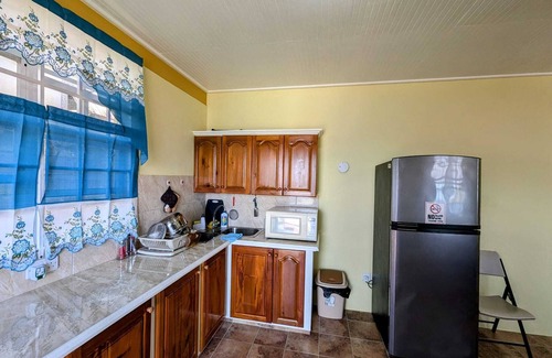 Scotts Head House | Cozy Vacation House