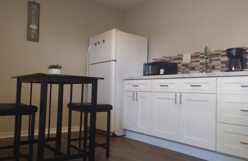 Buena Ventura Lakes Apartment | Cozy Vacay-Studio with free parking on premises