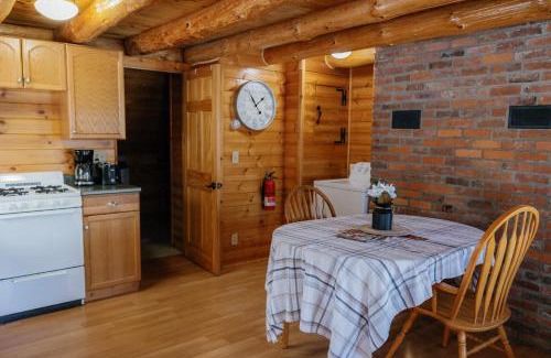 Lyndonville House | Cozy Vermont Cabin