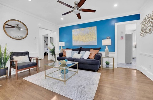 Peachtree Park House | Cozy Vibe Buckheadmessage Now for Summer Special