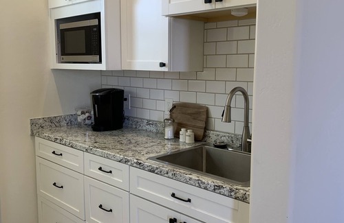Queen Creek House | Cozy Villa Apartment In Gated Community