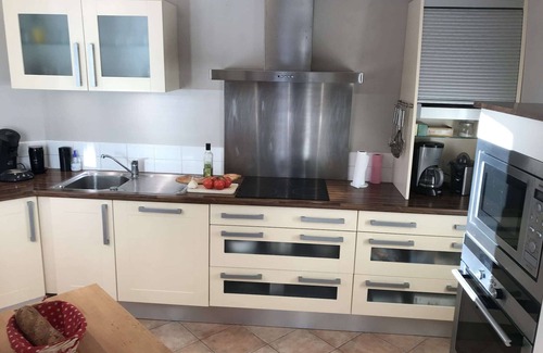 Caunes-Minervois Villa | Cozy Villa in Caunes-Minervois with Swimming Pool