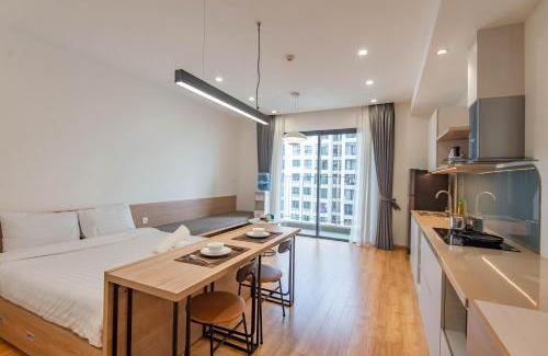 Trung Hoa Nhan Chinh Apartment | Cozy Vinhomes D Capital 1