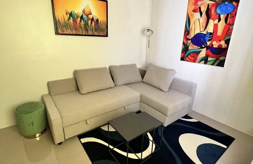 Talisay House | Cozy walk up 1BR condo in cebu w/pool
