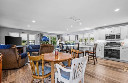 Mashpee House | Cozy Waterfront Getaway Dog-Friendly Peaceful Views & Easy Kayak Access
