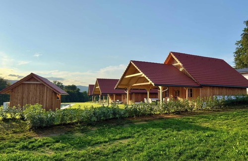 Rassach House | Cozy Wooden Chalet with Heated Pool – Scenic Green Views in Styria