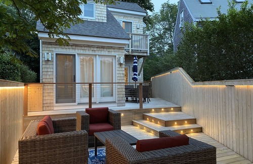 Oak Bluffs House | #CozyBluffs #OakBluffs #EastChop 1 BD, 1.5 bath home-Walk to Town-Ferries-Beach!