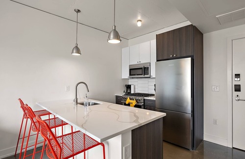 Warehouse District Apartment | CozySuites NLG - Modern 2BR condo #16