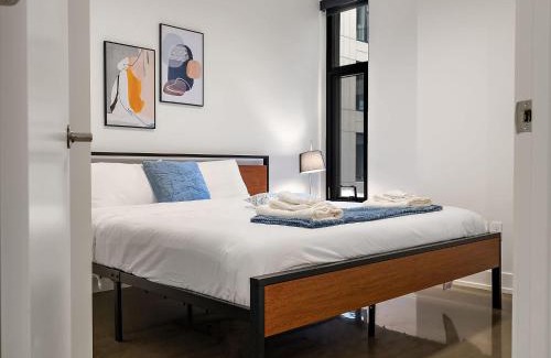Warehouse District Apartment | CozySuites NLG - Modern 1BR condo #04