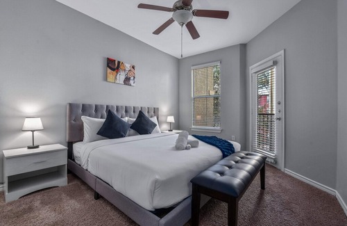 Cityplace Apartment | CozySuites | TWO Bold Spacious Apartments | Cityplace