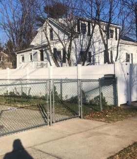 Port Ivory House | cozzy room with private entrance and drive way