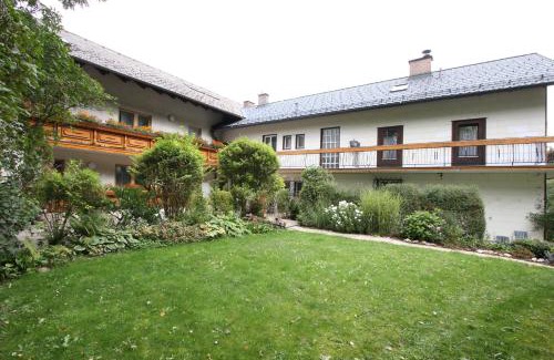 Miesenbach House | CProoms24