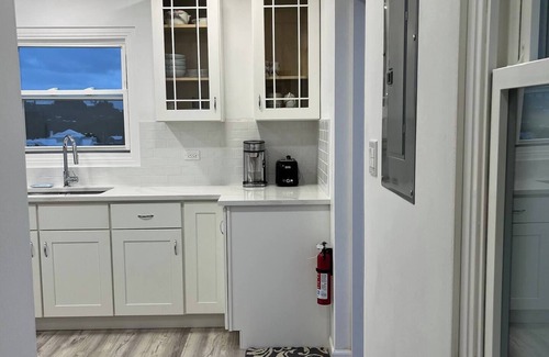 Paget Apartment | CR Apartment with amazing view.