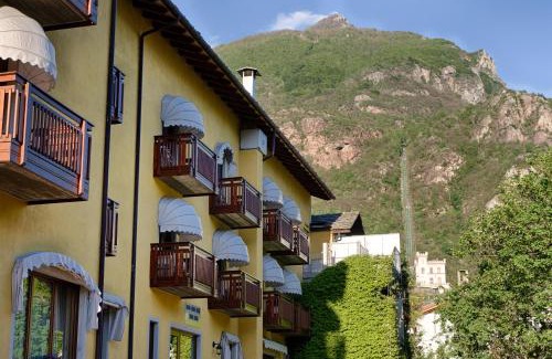 Pont-Saint-Martin Hotel | Crabun Hotel