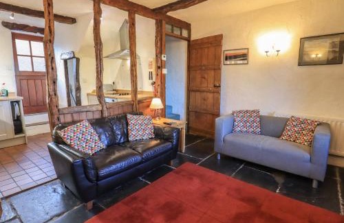 Lindale House | Cragg Cottage