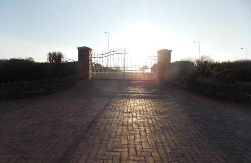 Caergeiliog Bed & Breakfast | Craig Eithin B & B