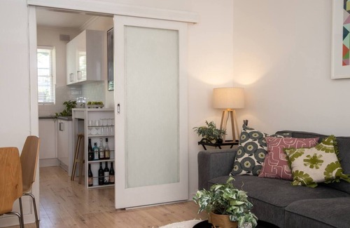 Millswood House | Cranbrook Courtyard A Sunny City fringe Retreat