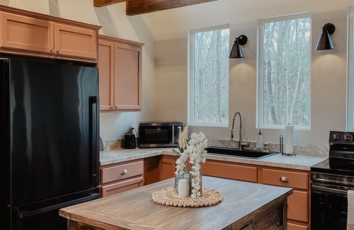 Spencer House | Crane's Cabin at Fall Creek Falls State Park- Outdoor Bathtub, Fireplace