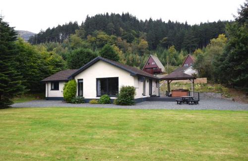 Cairndow House | Crann Mhor Holiday Home